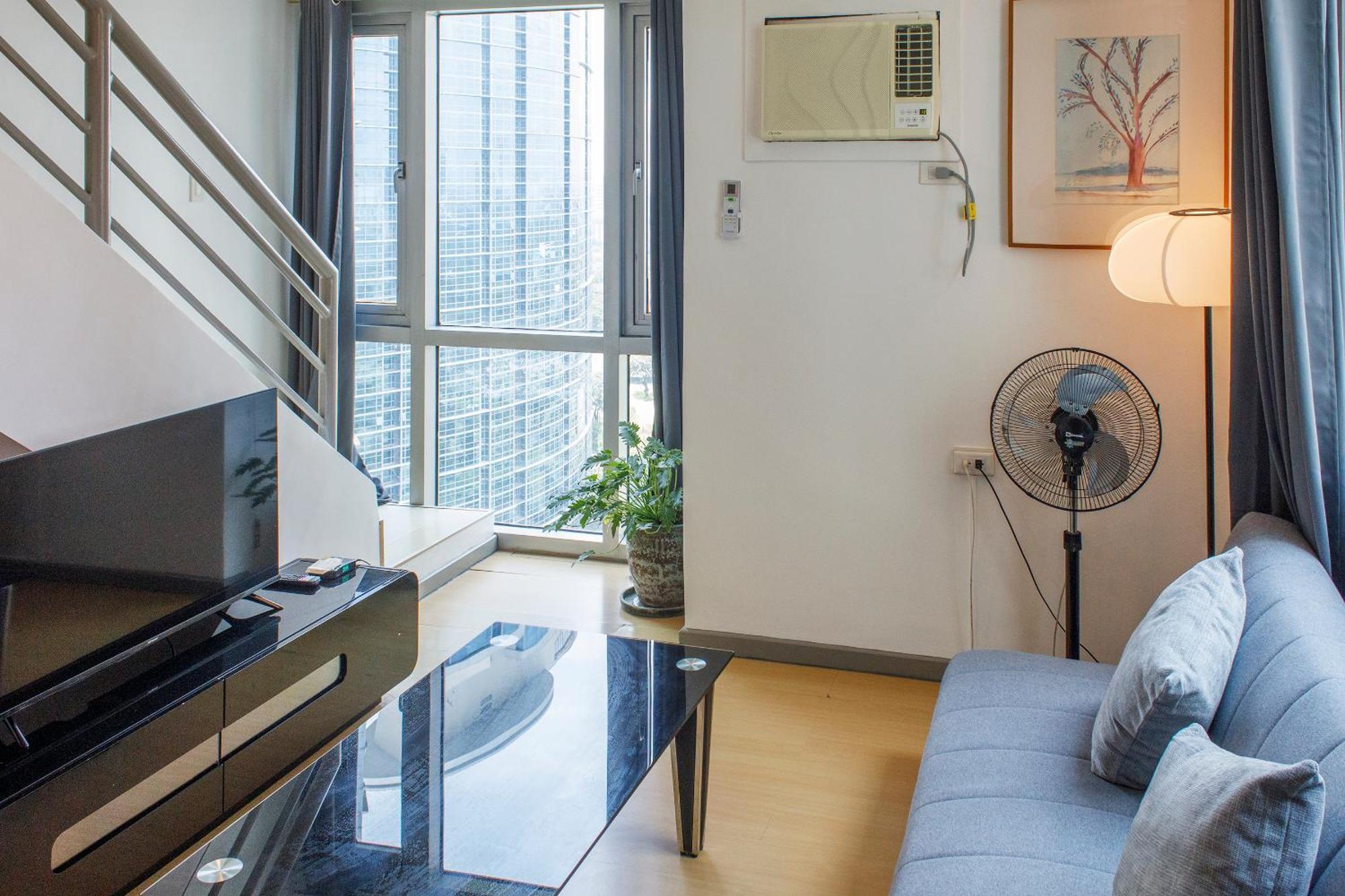 Prime Avant Bgc Location Apartments By Ph Staycation 마닐라 외부 사진